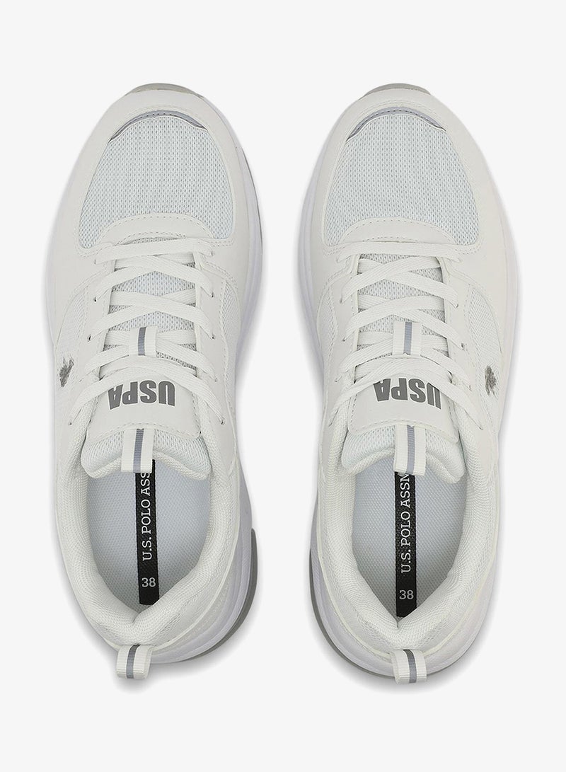 يو اس بولو اسن أحذية رياضية نسائية بيضاء بأسلوب جريء ومتين بنعل قوي للاستخدام الخارجي - Image 5